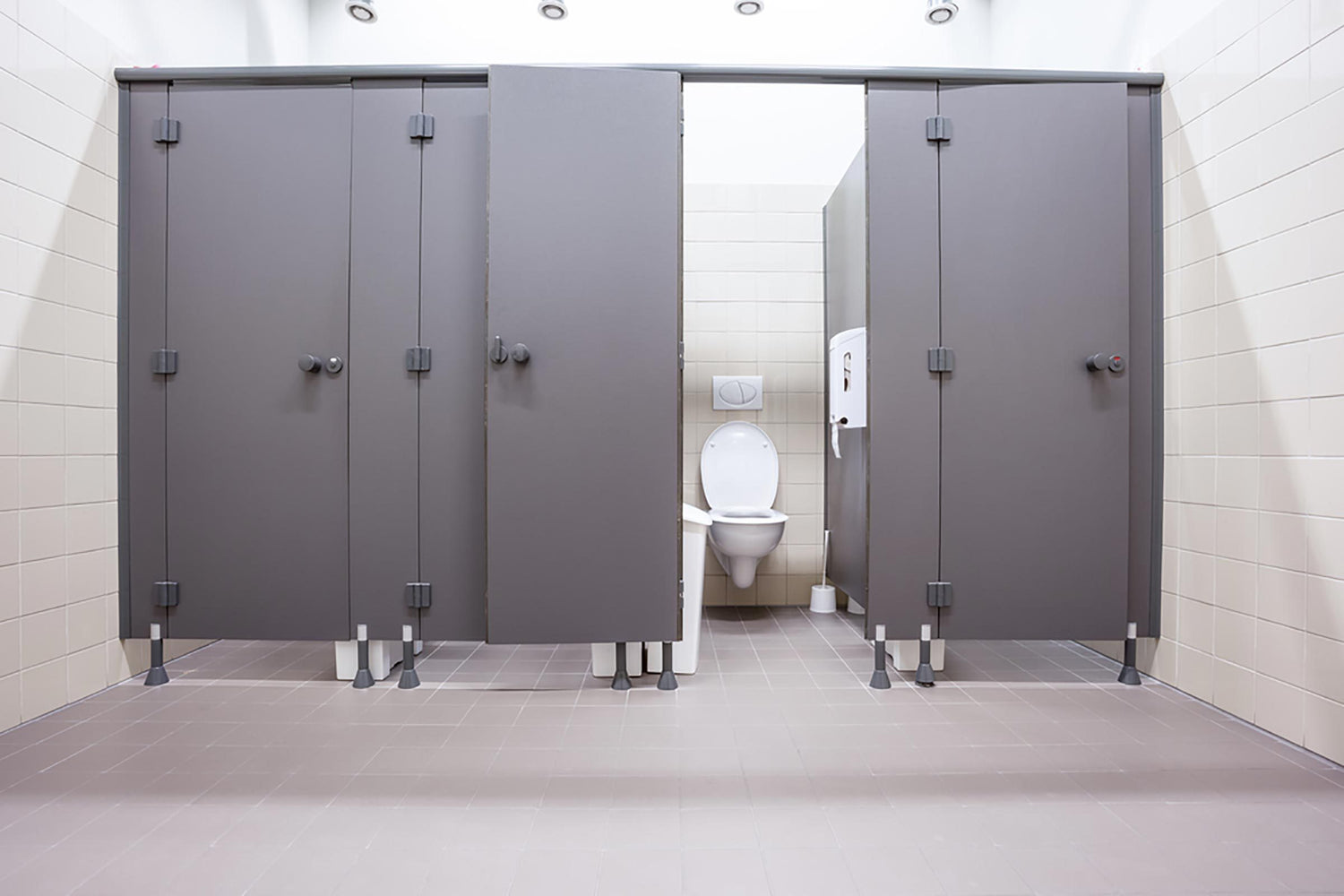 The Survival Guide for Pooping at Work Again