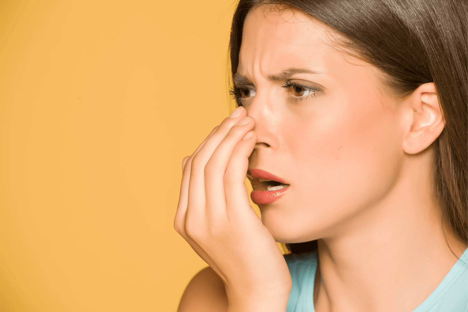 How to Smell Your Own Breath (It Stinks More than You Think)