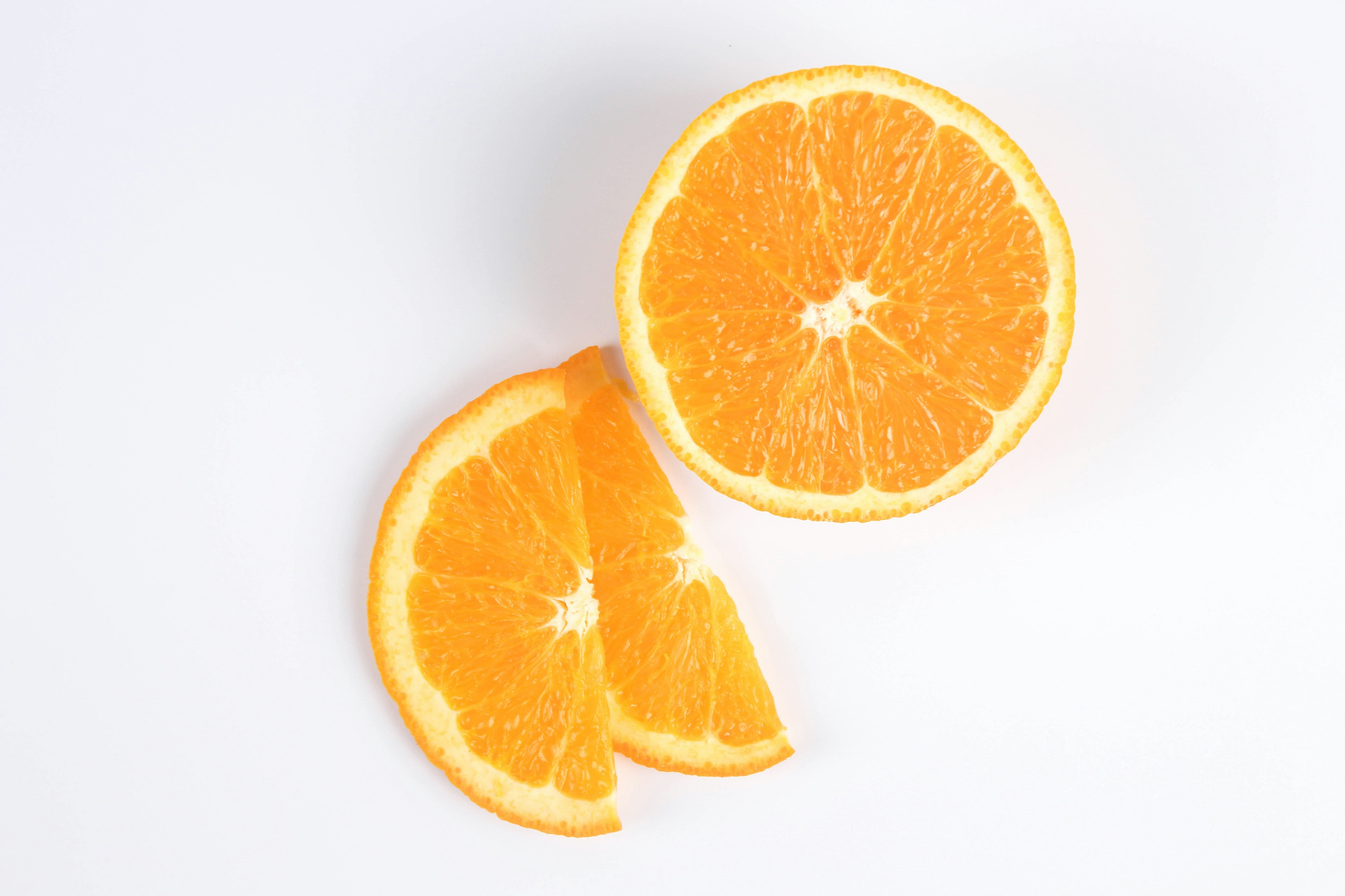 Lady Claims Eating a Whole Orange (With Peel) Cures Constipation Instantly